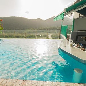 Hotel Vista Verde